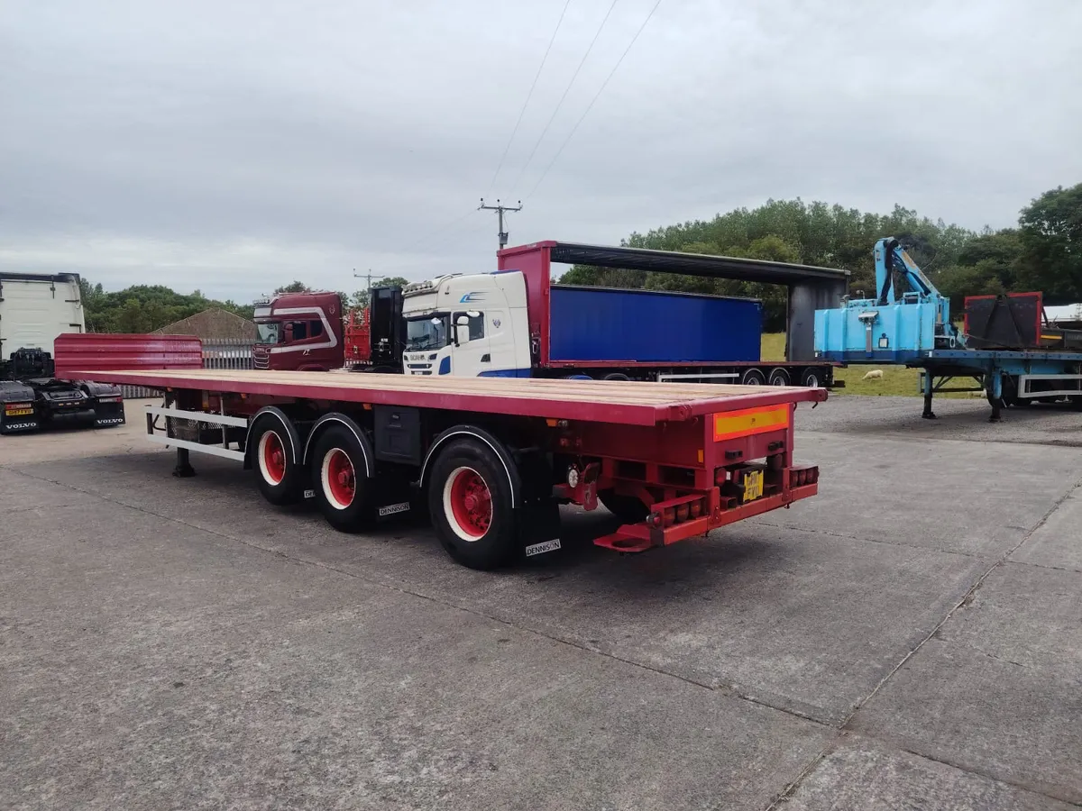13 meter flat trailer Moffet brackets rear steer - Image 1