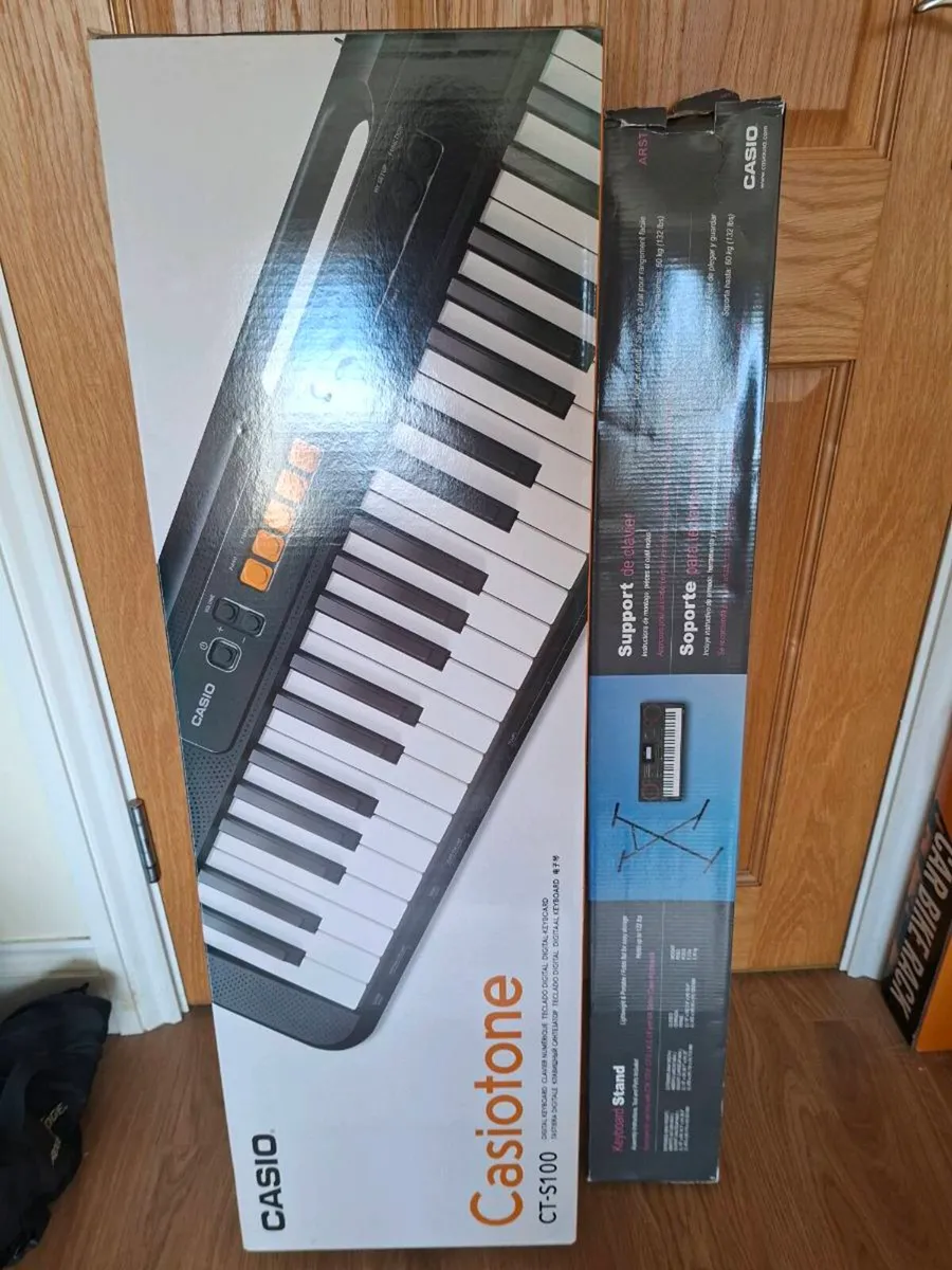 Casio Keyboard with Stand