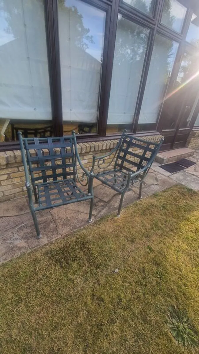 Garden table, chairs, sun lounger - Image 4