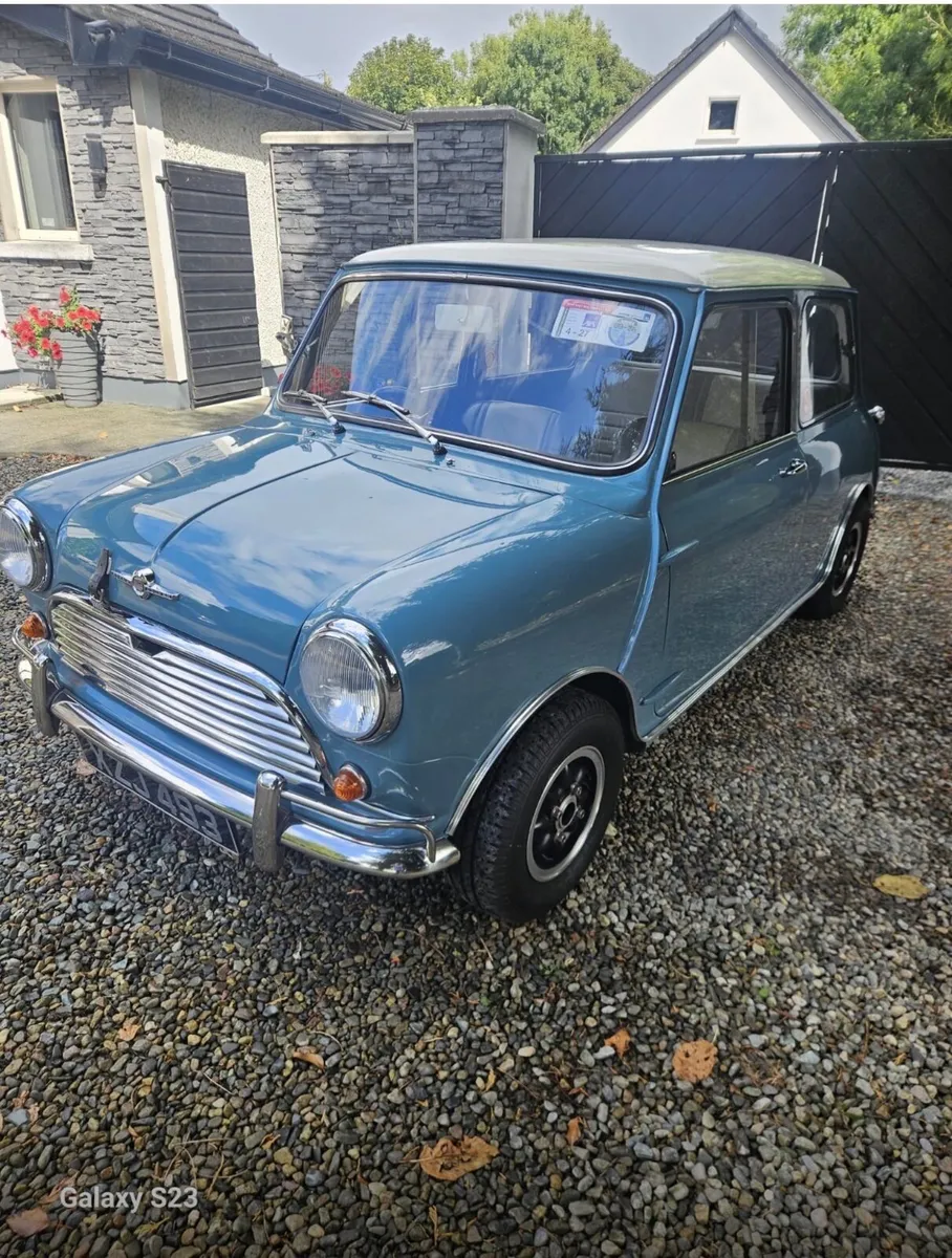 Vintage Austin mini Cooper Mk1 1967 - Image 2