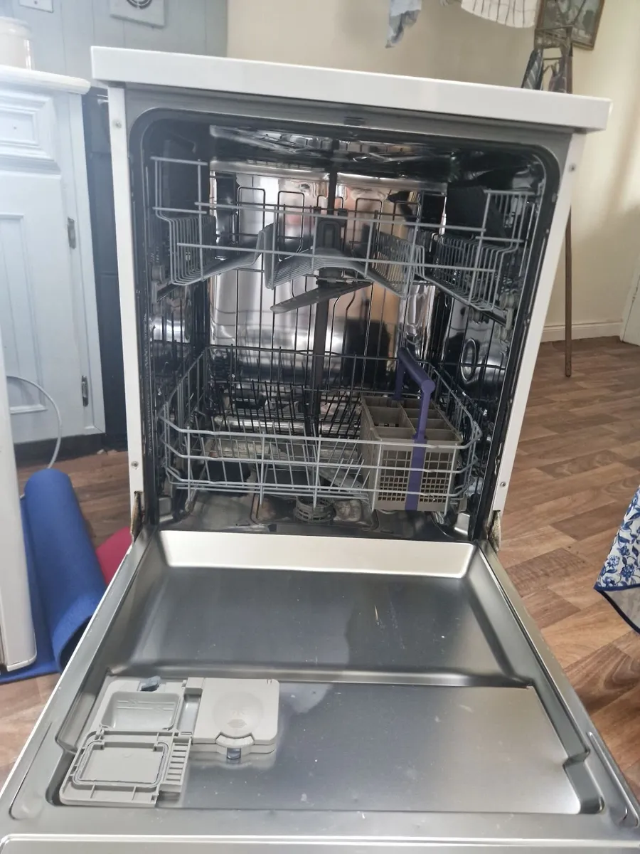 Beko Dishwasher - Image 2