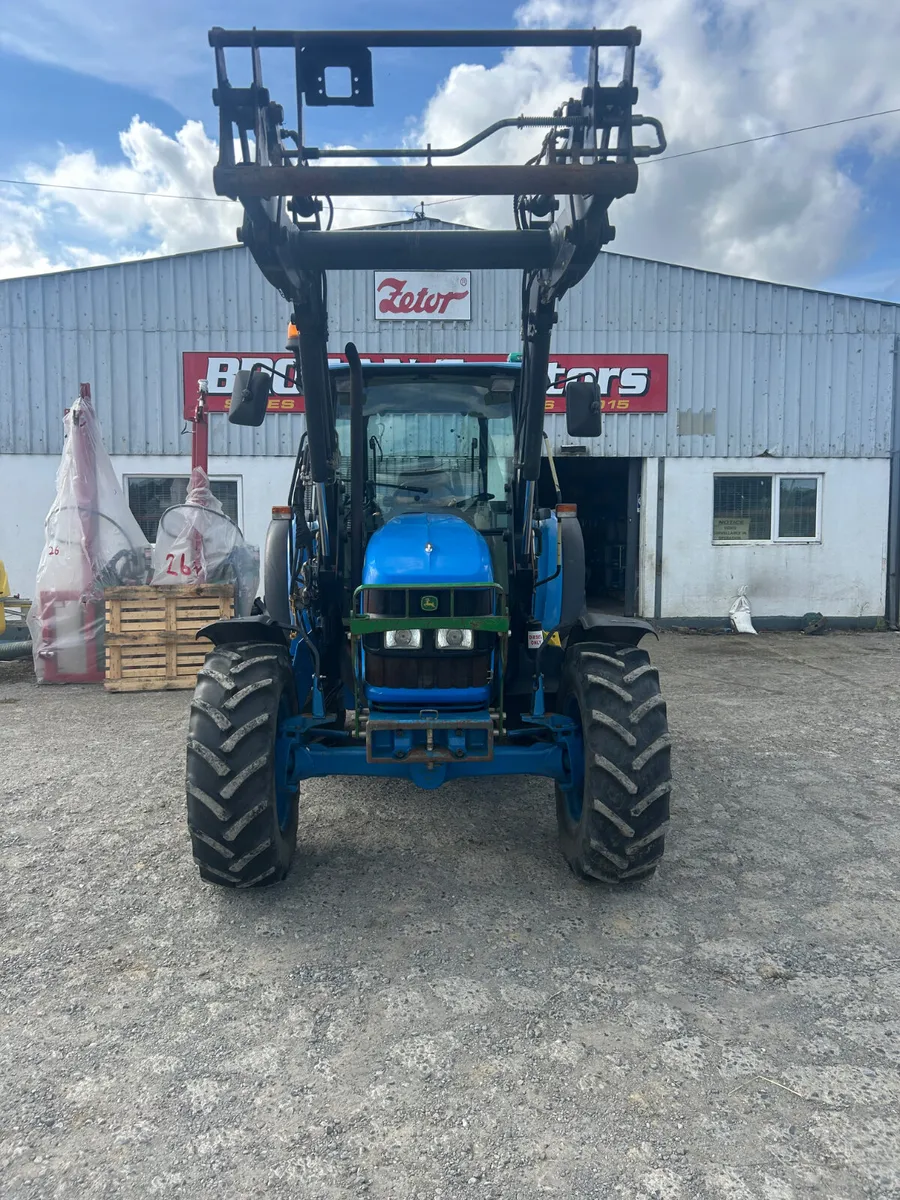 2013 John Deere 5090m c/w loader - Image 3
