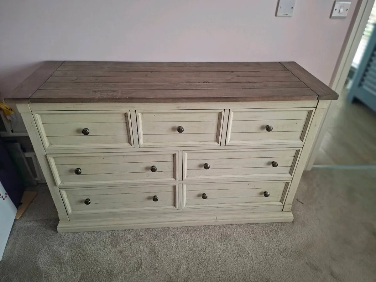 Chest of drawers - Image 2