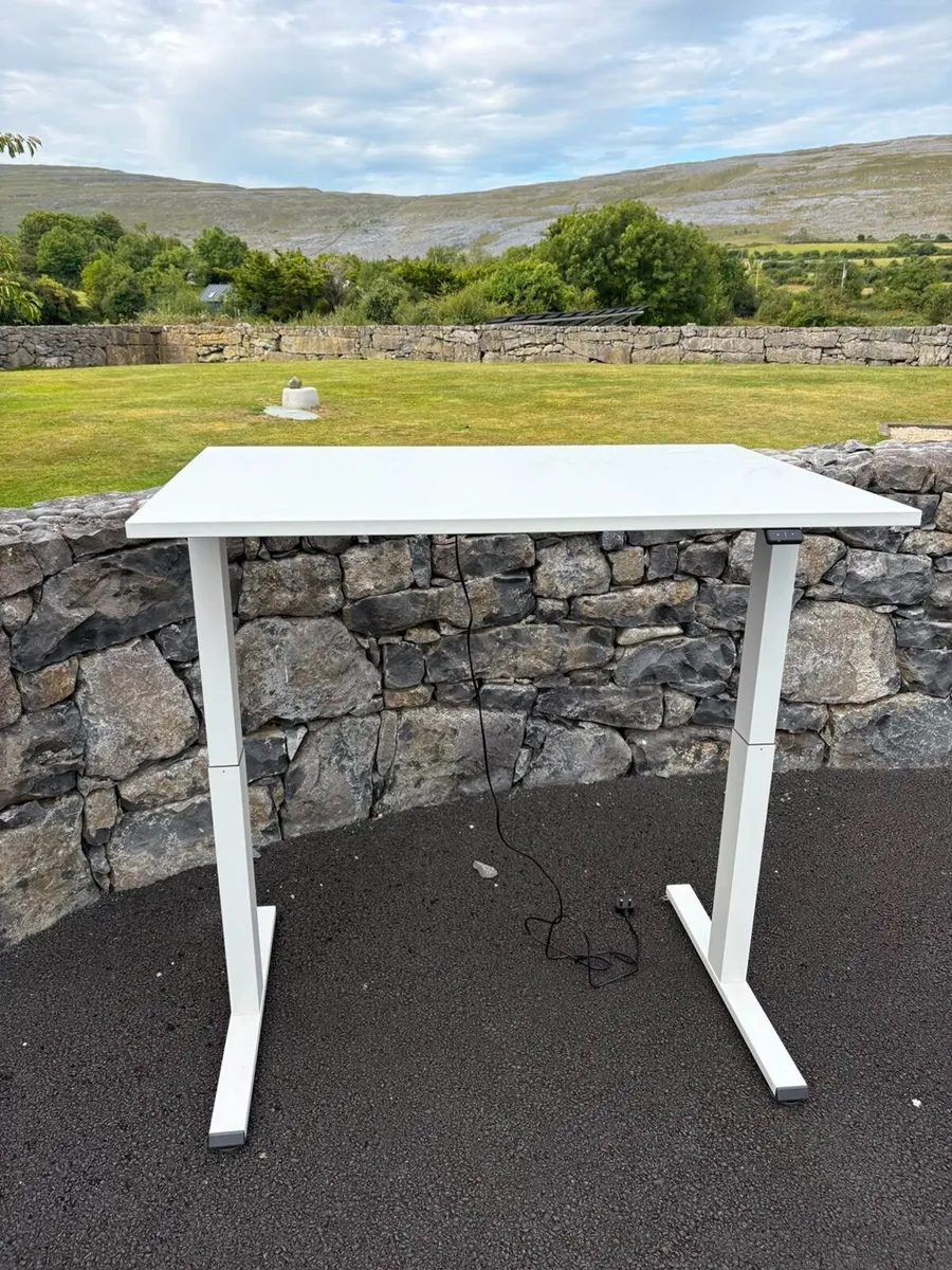 Steelcase Migration SE Electric Standing Desk - Image 1