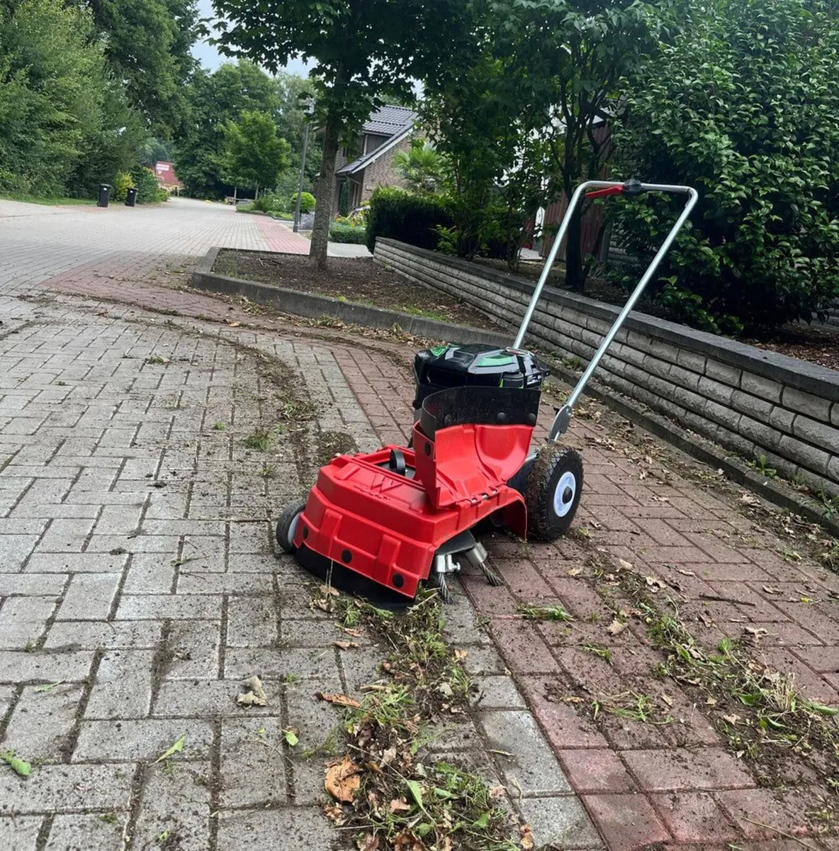 Westermann WKB430 EGO Battery Weed Ripper - Image 1