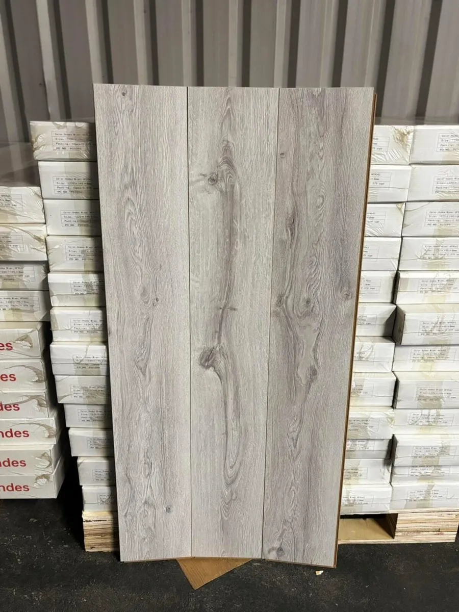 Laminate flooring sale now on need gone asap