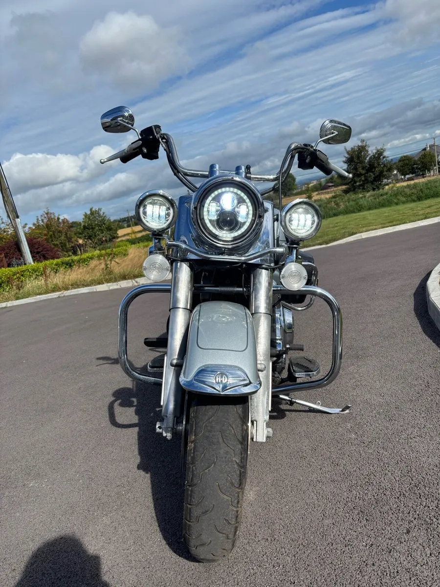 Harley Davidson Road King Classic - Image 2