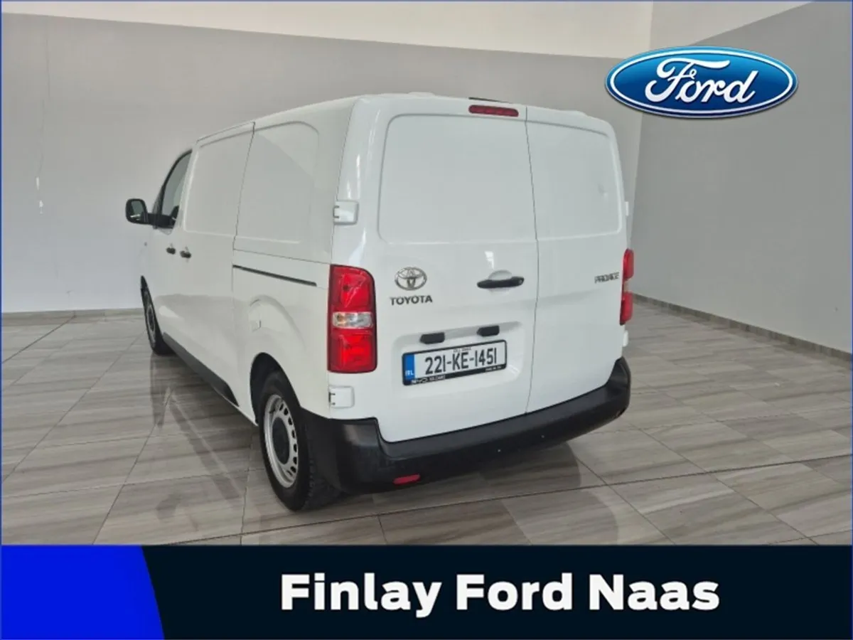 Toyota Proace 1.5 (100HP) GL MWB 4DR - Image 3