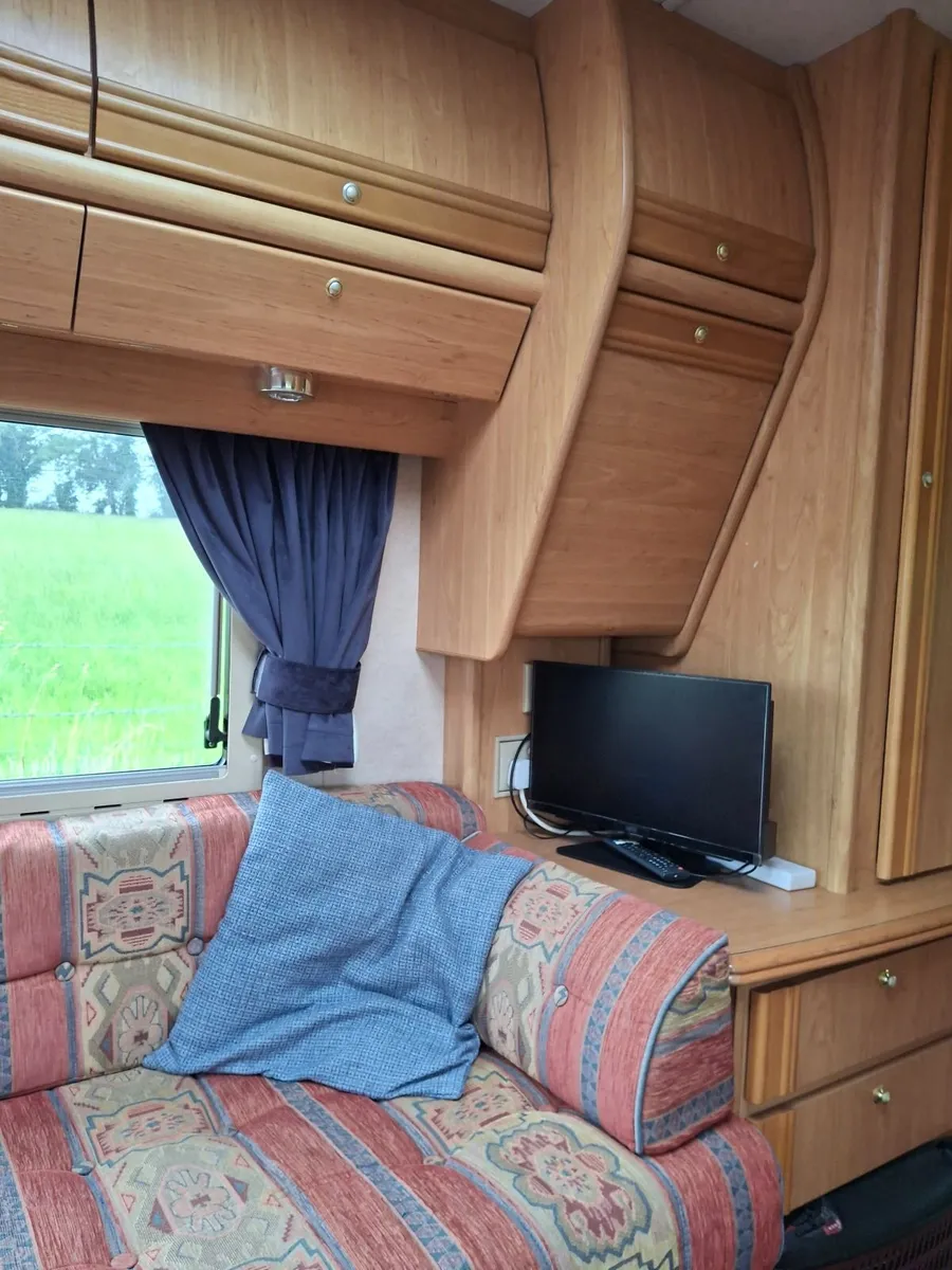 Motorhome - Image 3