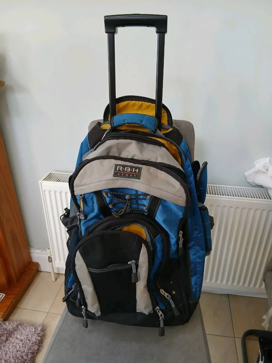 R B H SPORTS BACK PACK   WITH WHEELS - Image 3