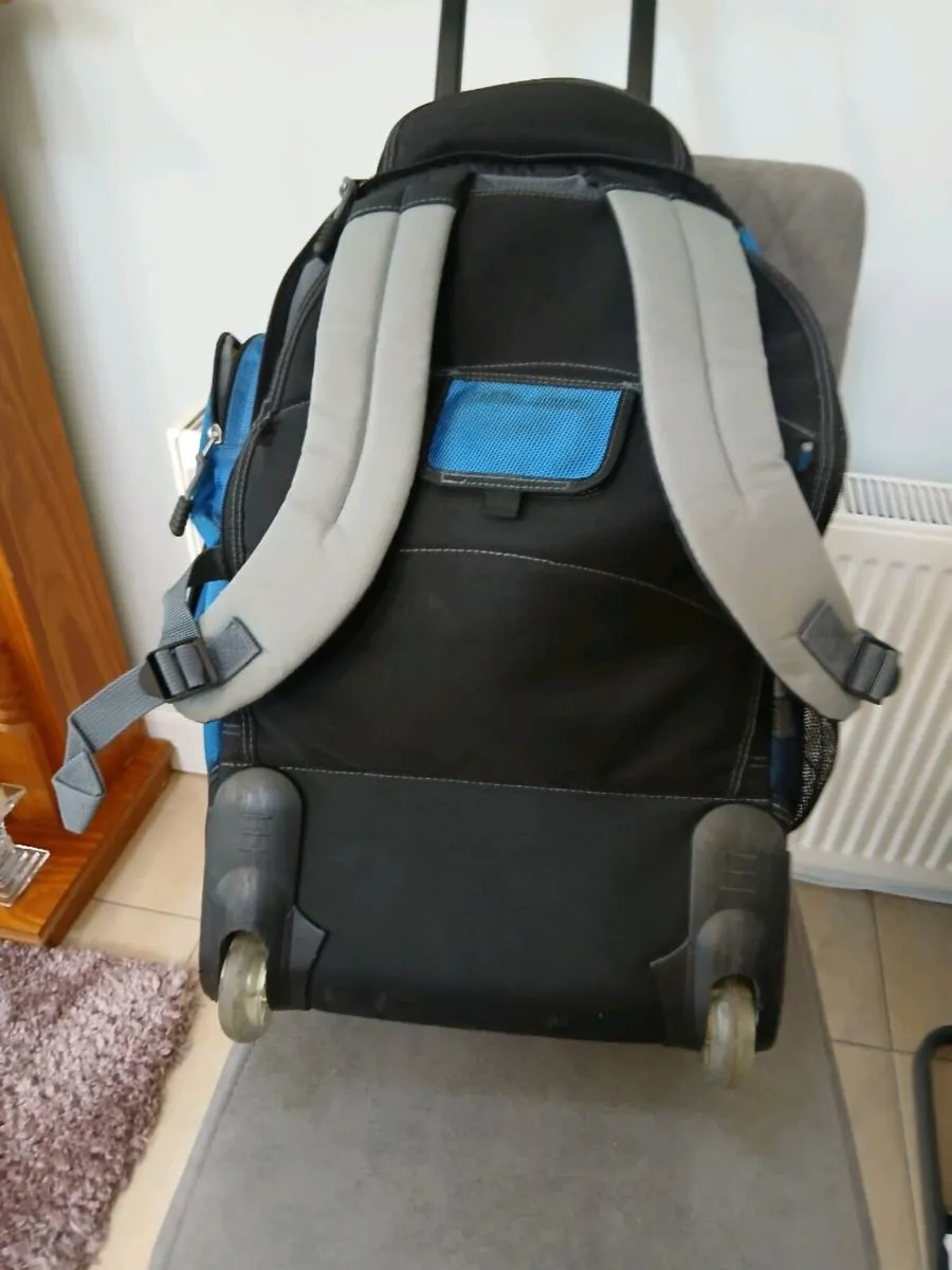 R B H SPORTS BACK PACK   WITH WHEELS - Image 4