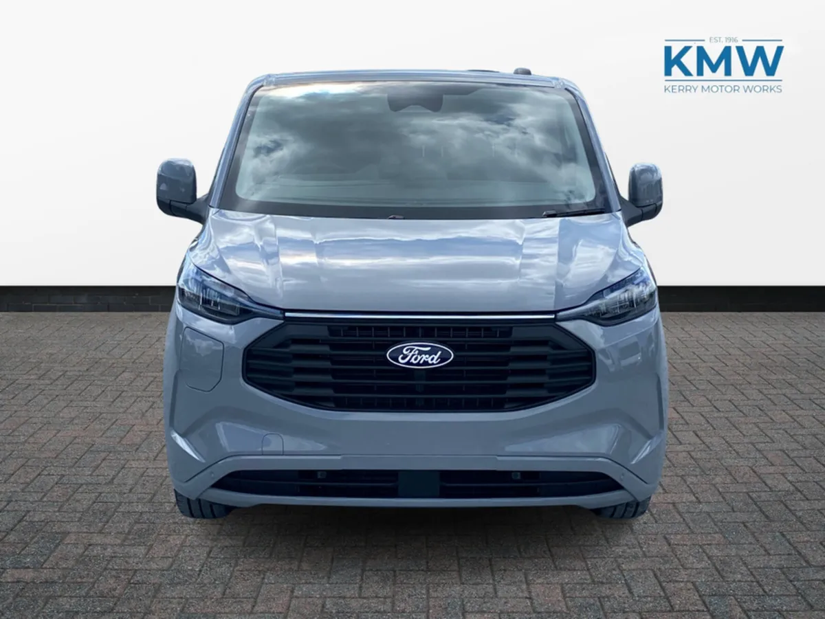 Ford Transit Custom Limited 2.5 PHEV 232BHP SWB... - Image 4