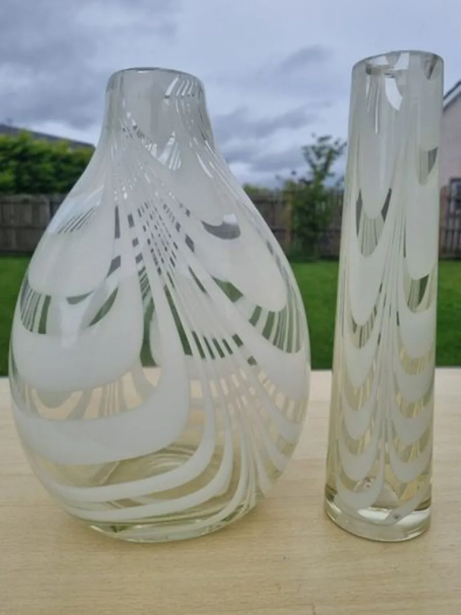 The vases are Finnish art glass by Oy Kumela - Image 1