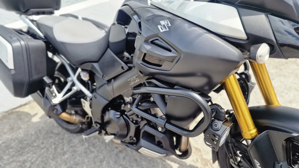 V Strom 1000 GT @ Doyles Athlone - Image 3