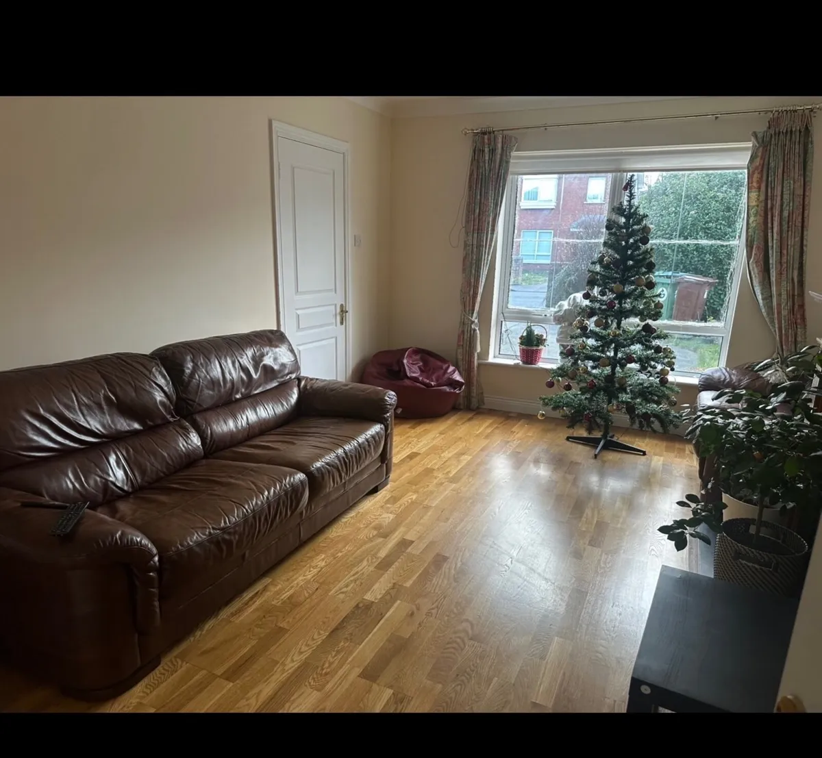 Sofa - Image 2