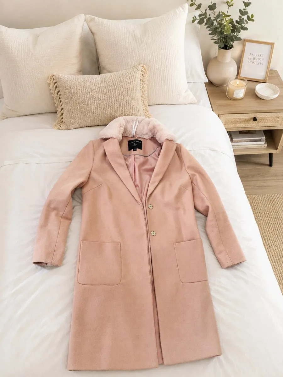 Women clothes - Image 1