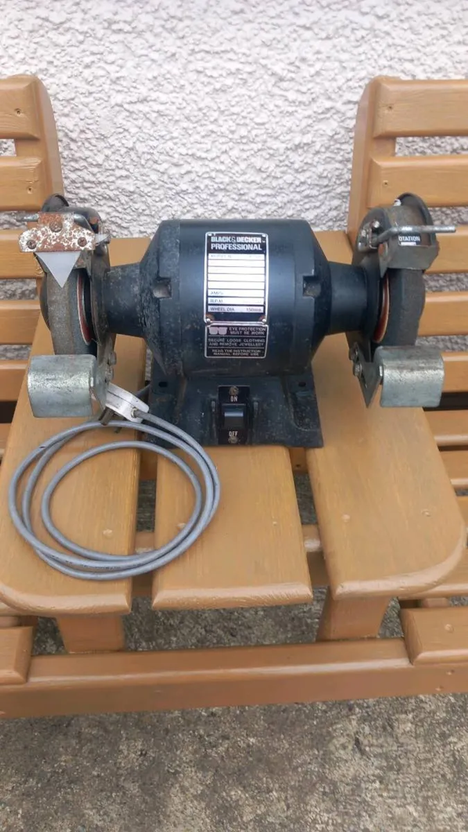 Bench grinder - Image 1