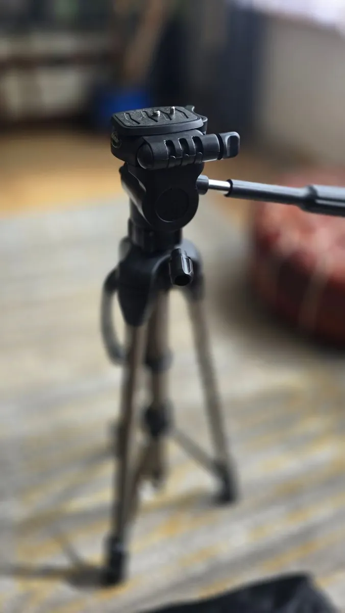 Brand NEW Camera Stativ - Image 1