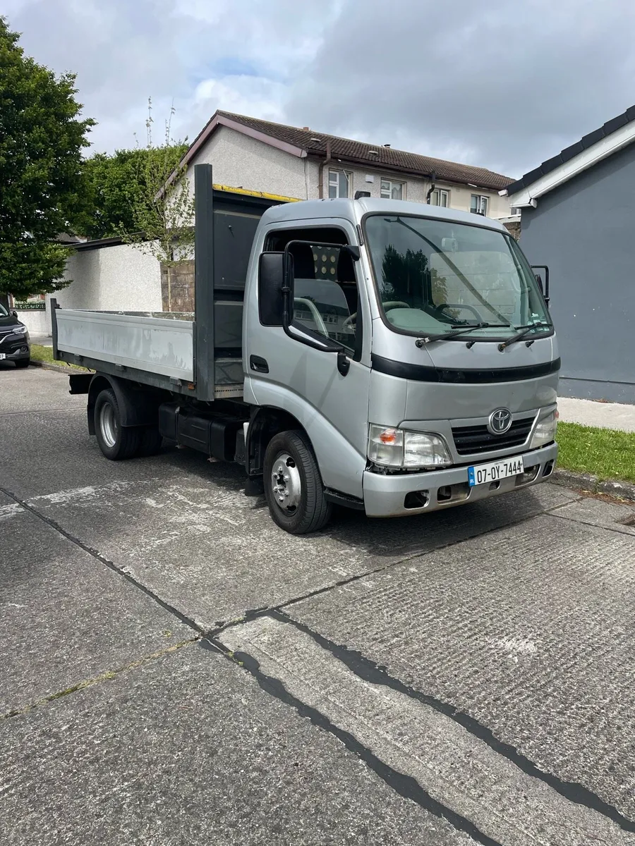 Toyota dyna tipper - Image 4