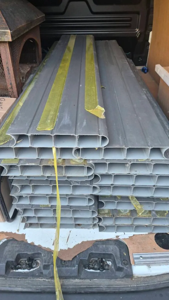 Composite Fence panels 1830 x 300mm - Image 3