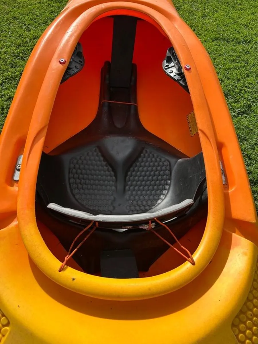 Pyranha InaZone 232 whitewater kayak river runner - Image 3