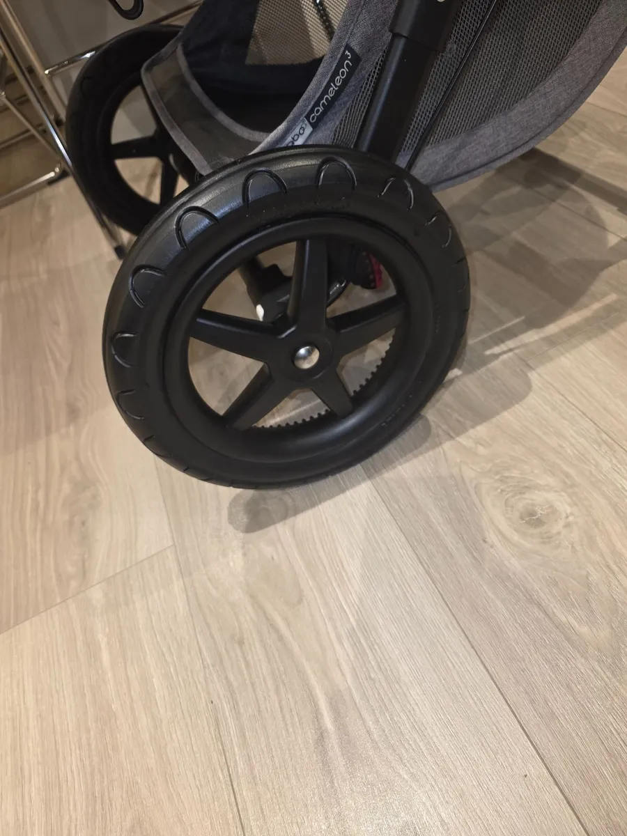 SuperFab Bugaboo Cameleon 3 plus with car seat - Image 2