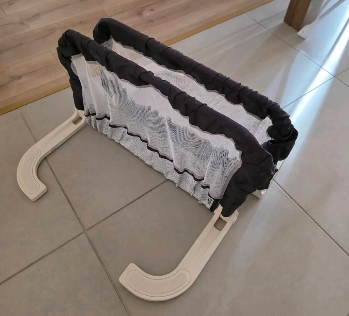 Portable baby bed guard - Image 2
