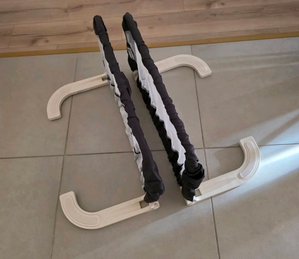 Portable baby bed guard - Image 3