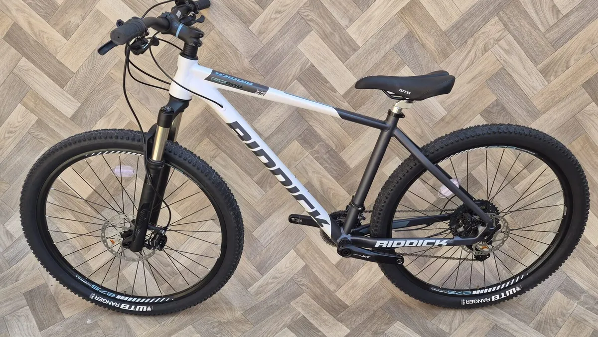 BRAND NEW MTB, SUPER LIGHTWEIGHT - Image 2