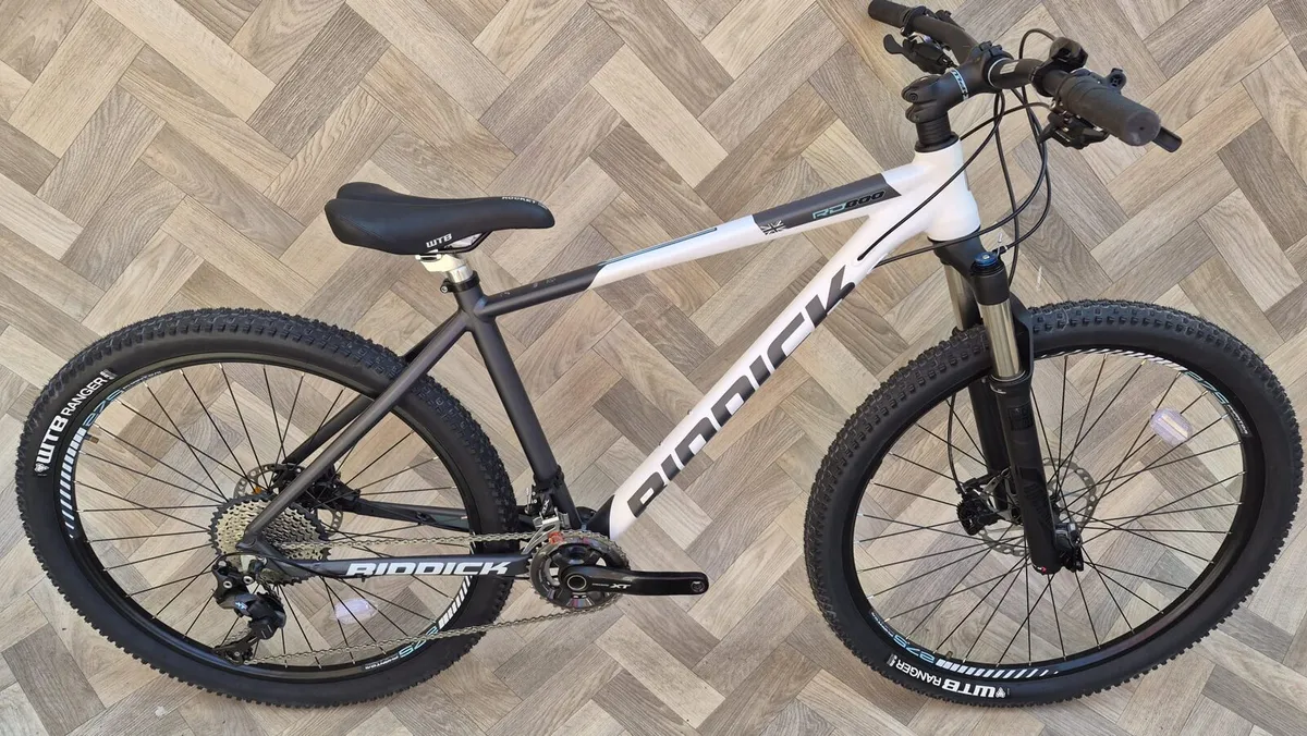 BRAND NEW MTB, SUPER LIGHTWEIGHT - Image 3