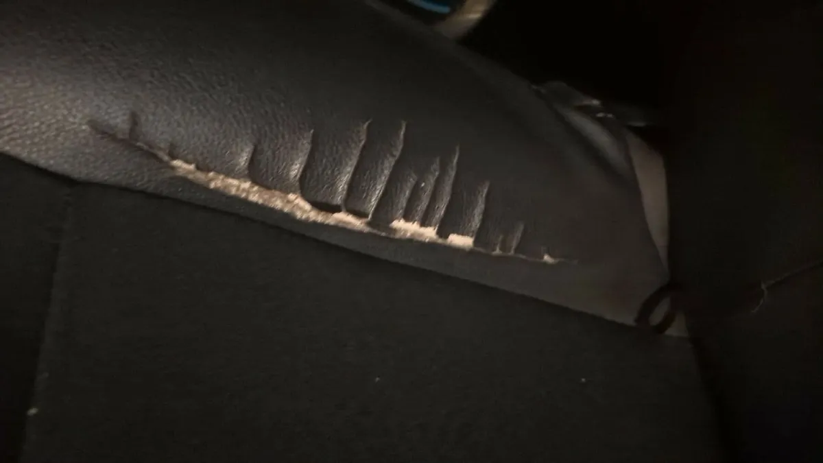VW Golf mk5 Car Seats + Renault Fluence Seat (READ - Image 4