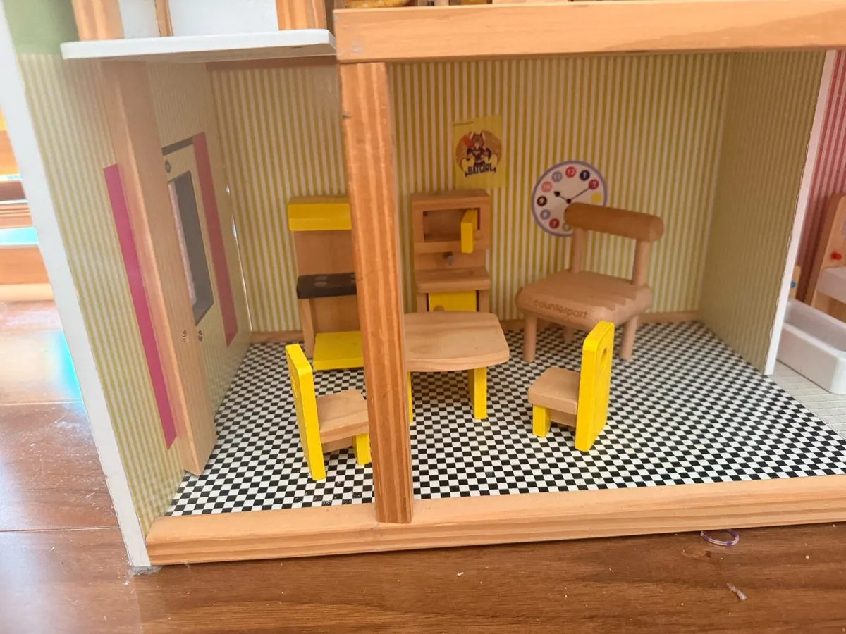Wooden Dolls Playhouse with accessories - Image 3
