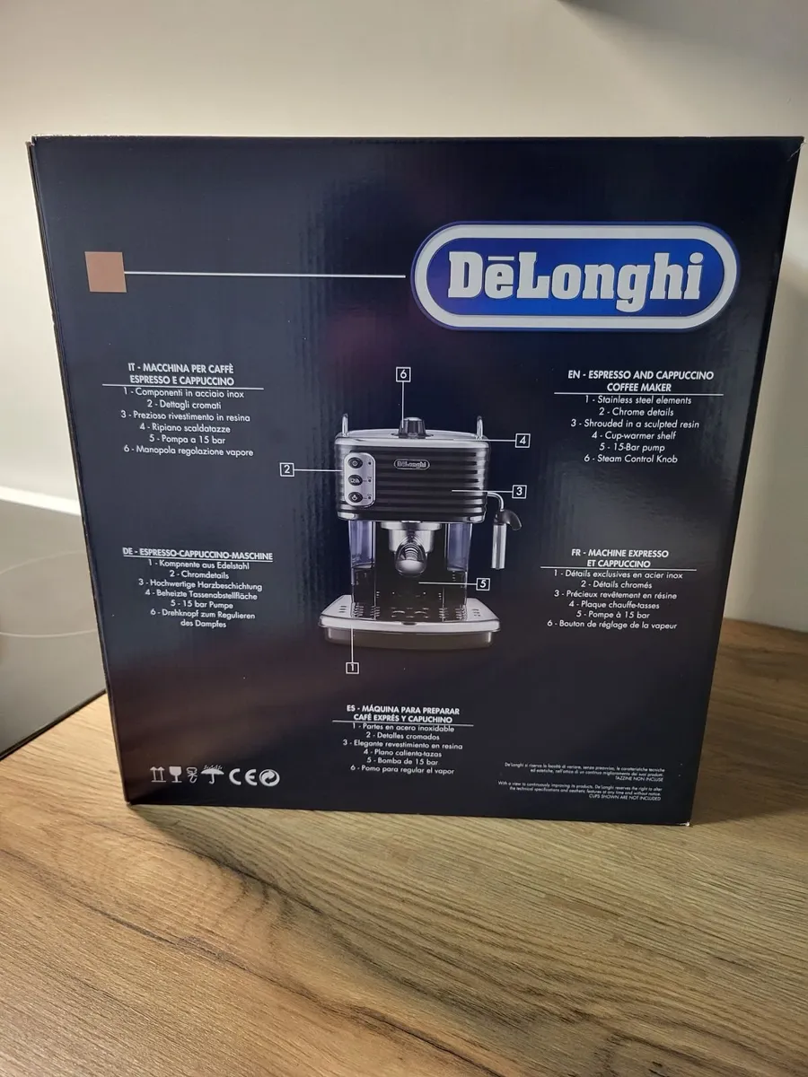 DeLonghi Scultura ECZ351.BK Espresso Machine - Image 2