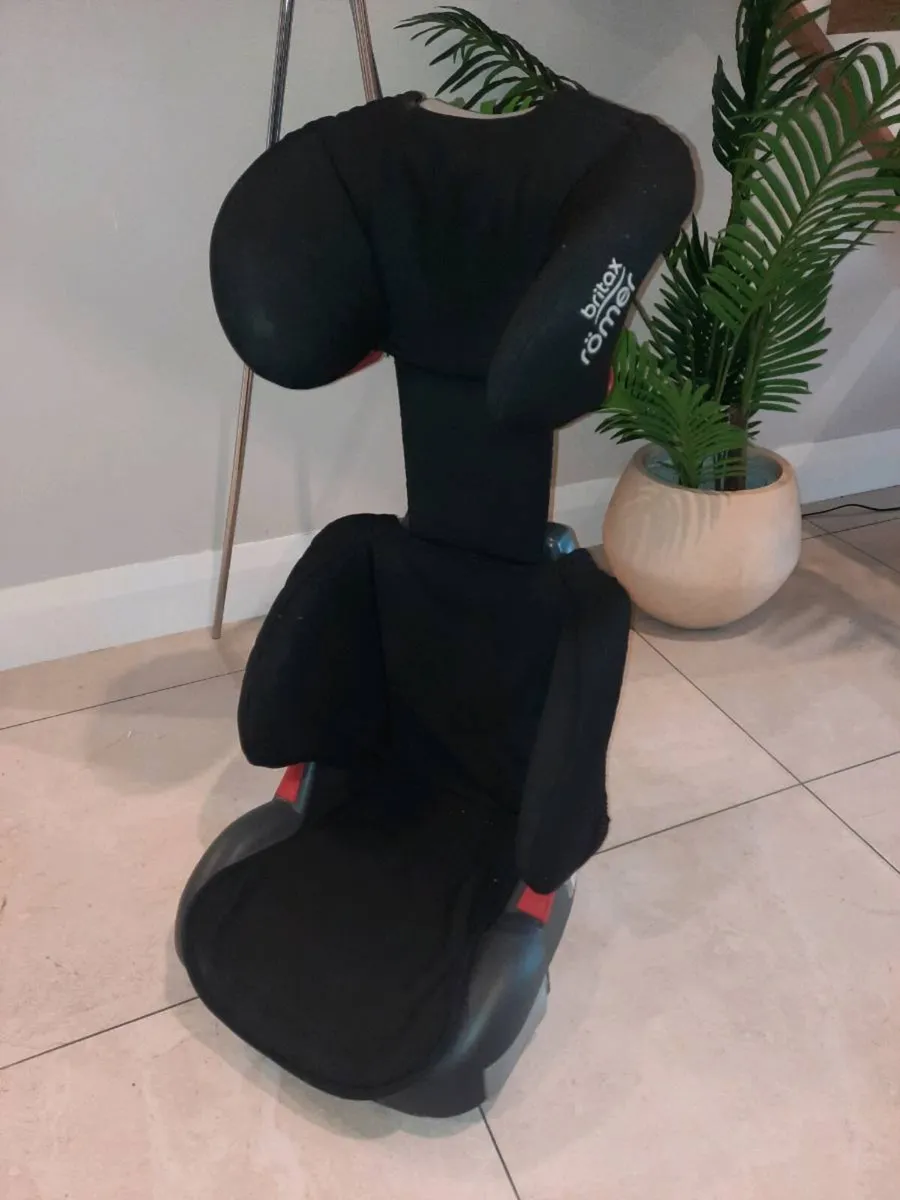 Britax Römer Car Seat Group 2-3 - Image 4