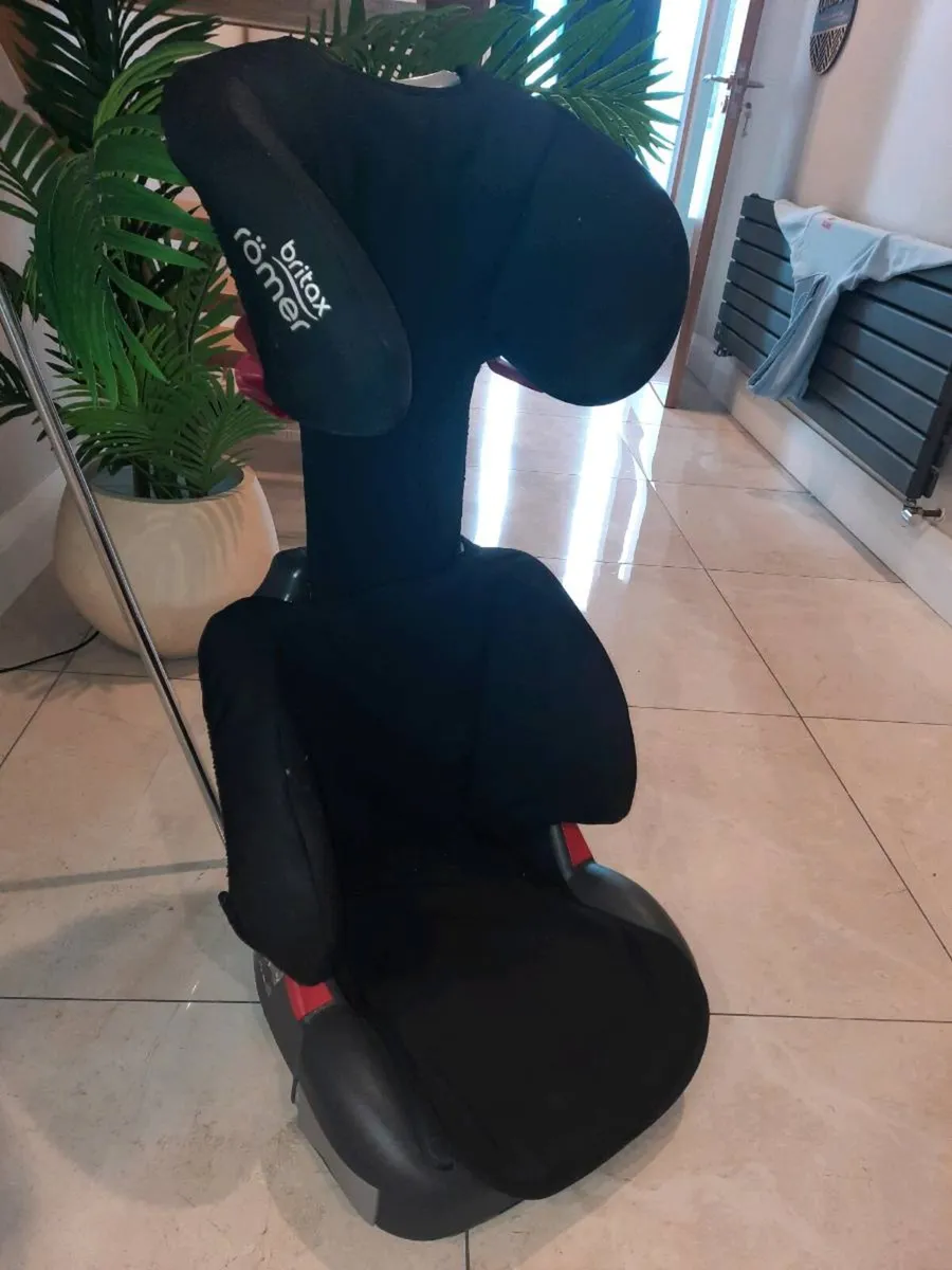 Britax Römer Car Seat Group 2-3 - Image 3