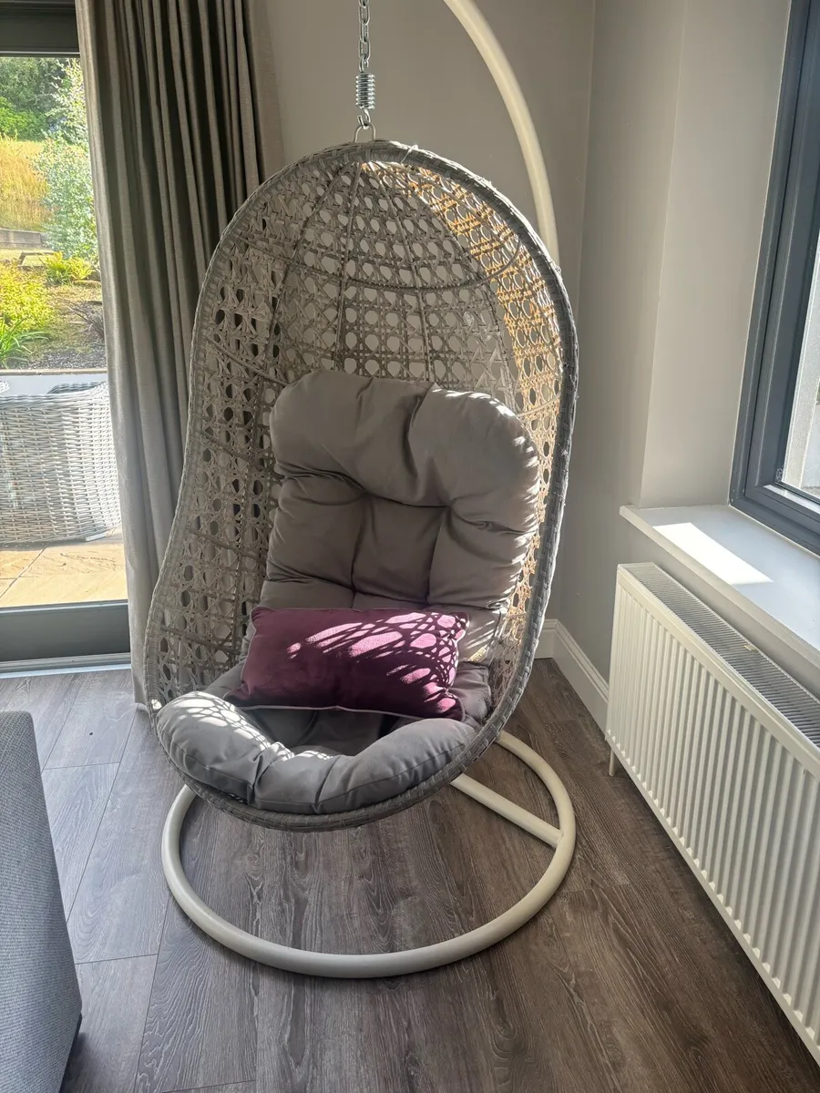 Egg Chair - Image 2