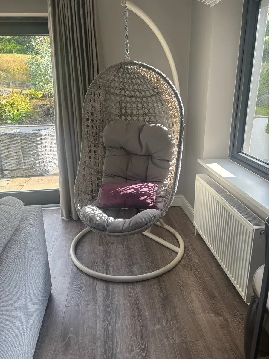 Egg Chair - Image 3