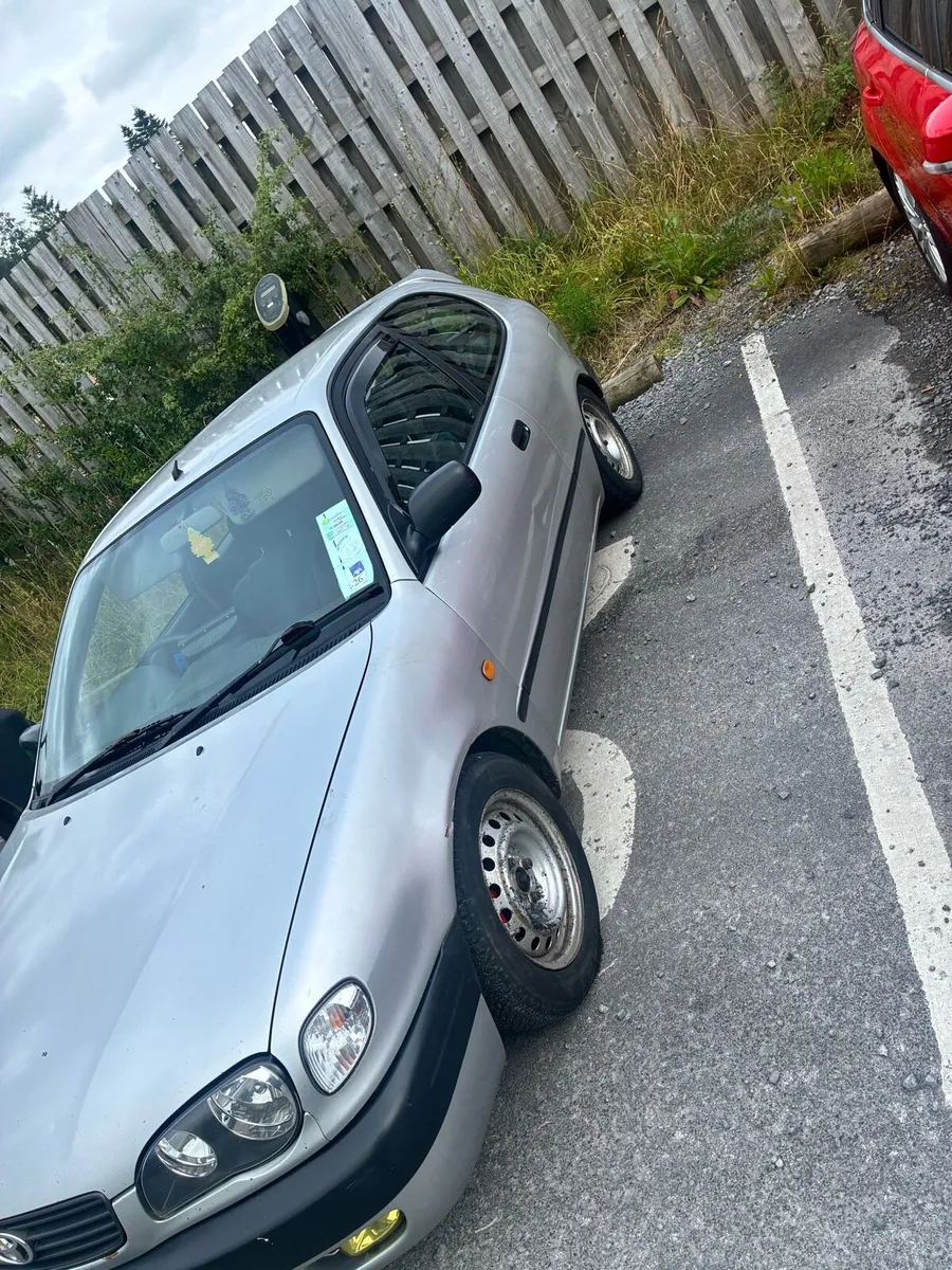 Toyota e11 Corolla Vida le - Image 3