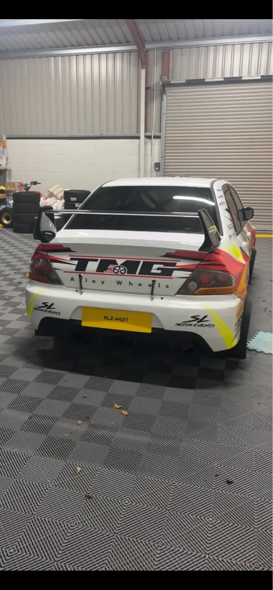 Evo 9 - Image 3
