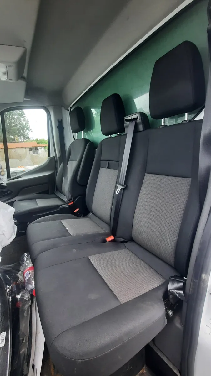 2025 Ford Transit Luton For Dismantling - Image 4