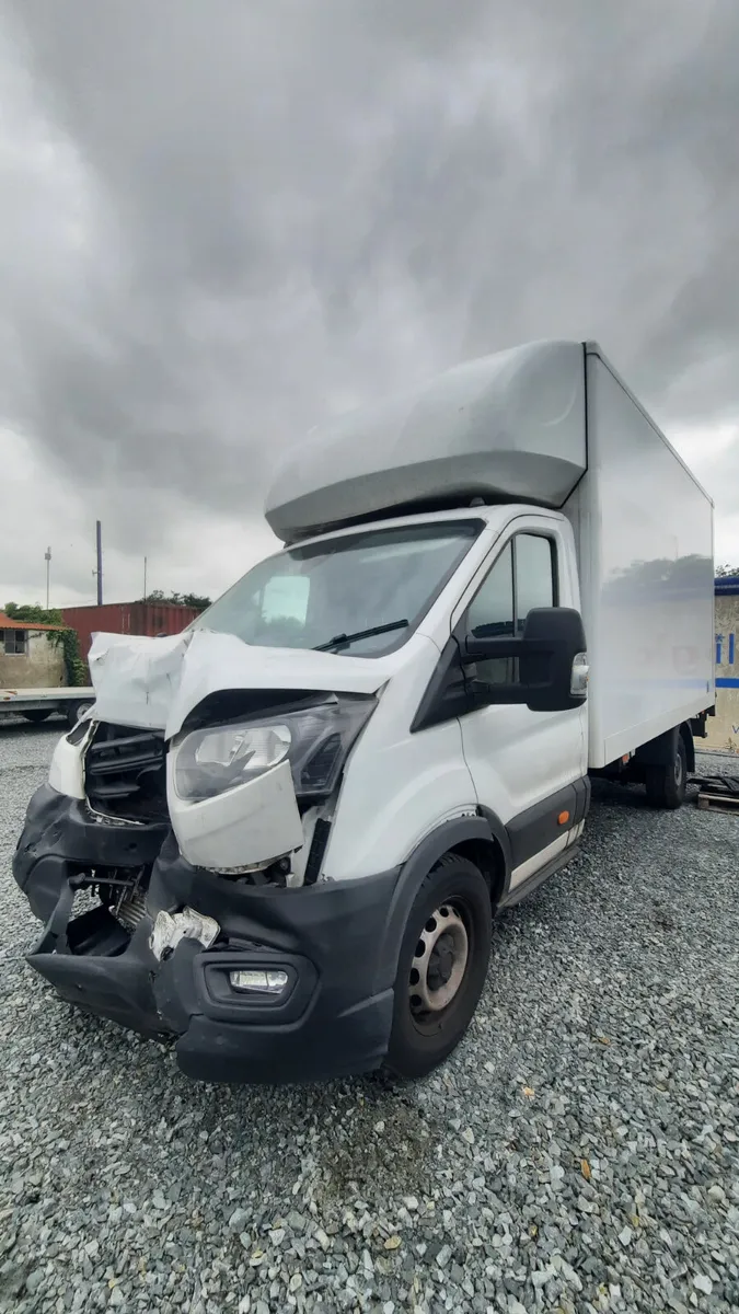 2025 Ford Transit Luton For Dismantling - Image 2