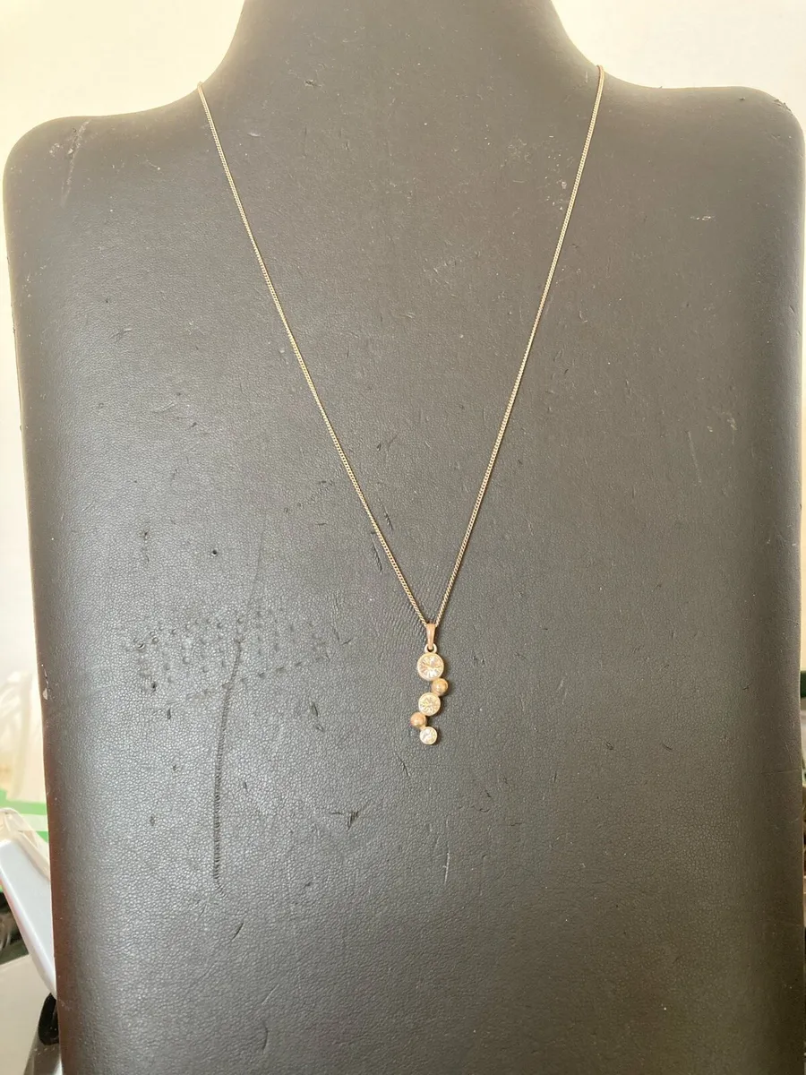 Sterling Silver chain and CZ pendant - Image 1