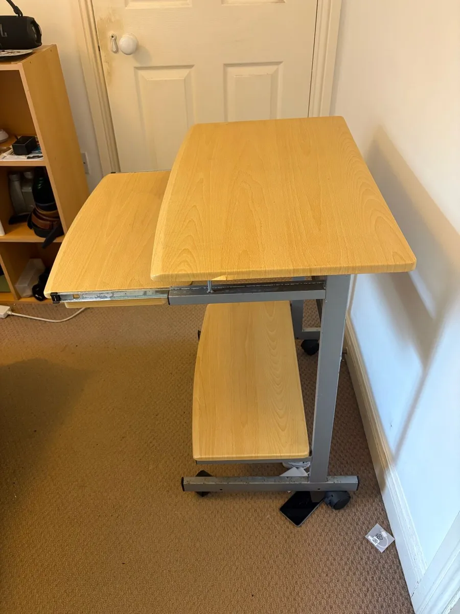 Mobile Work Desk - 3 shelves - Image 2