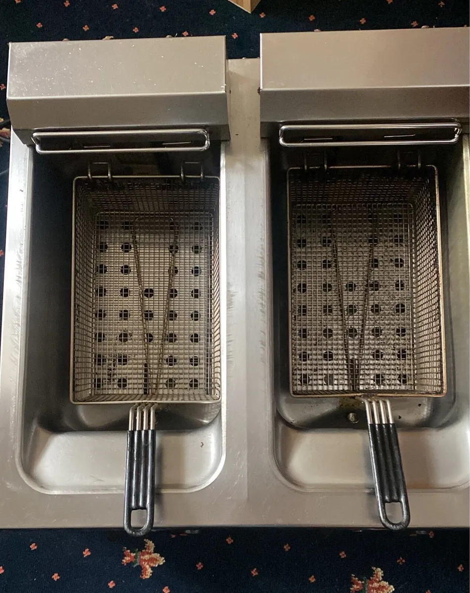 Lincat 18 litre deep fat fryer - Image 1