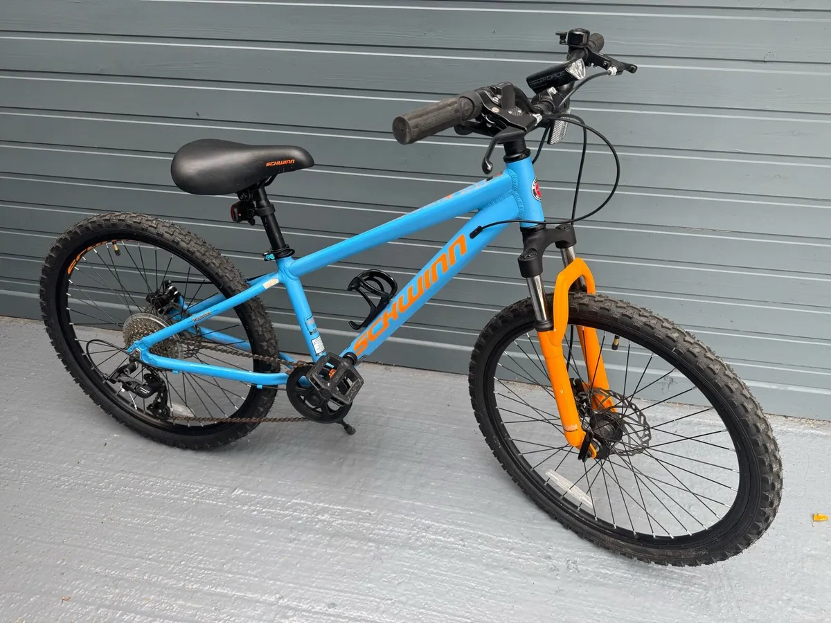 High spec kids 24 inch bike - Image 1