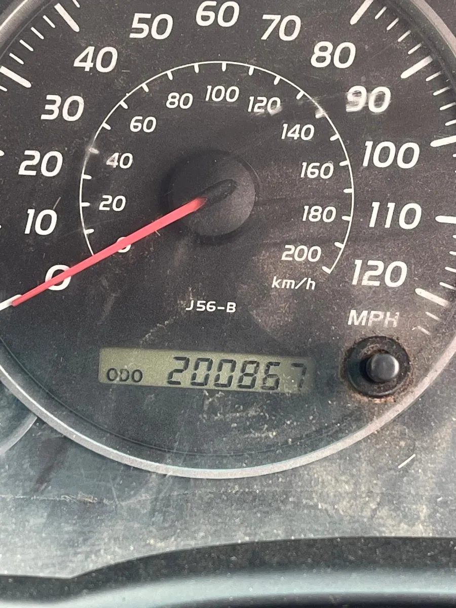Toyota Land Cruiser 2004 - Image 1