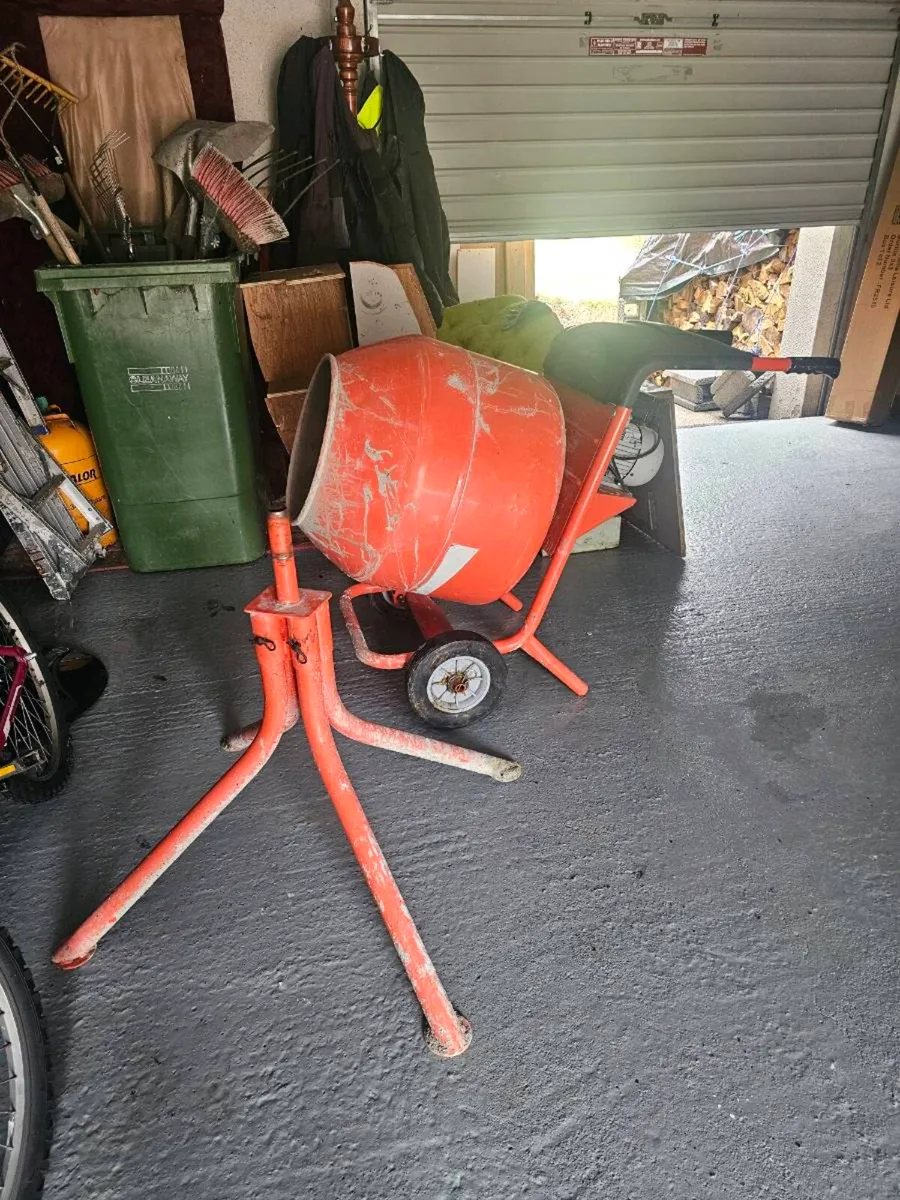 Cement mixer - Image 4