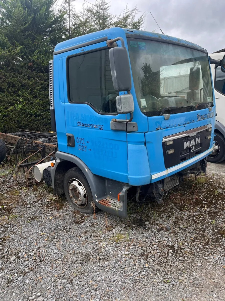 Man truck - Image 1