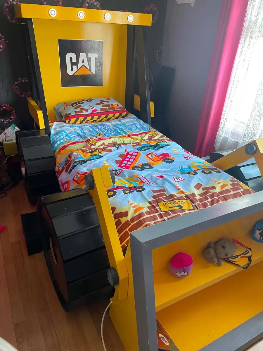 Custom made Bed - Image 1