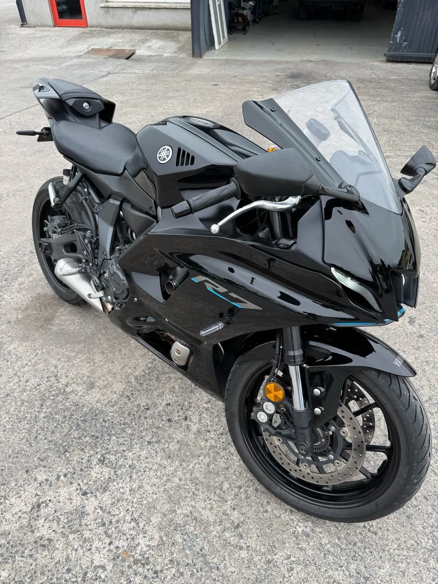 Yamaha R7 2023 - Image 1